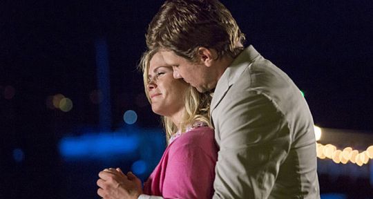 Un amour irresistible (TF1) : Marc Blucas (Buffy contre les vampires) sauve de la noyade Alison Sweeney (Des jours et des vies) 