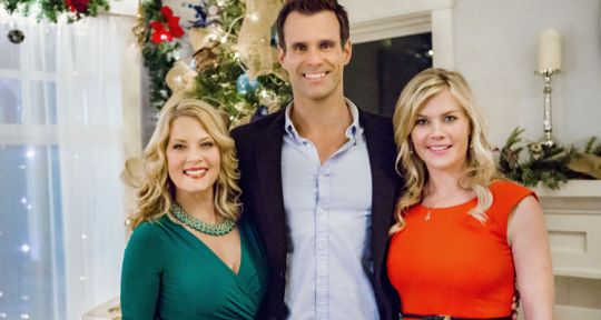 Petits meurtres et pâtisserie, un mort sous le sapin (TF1) :  Cameron Mathison (Desperate Housewives) et Alison Sweeney (Des jours et des vies) en plein doute