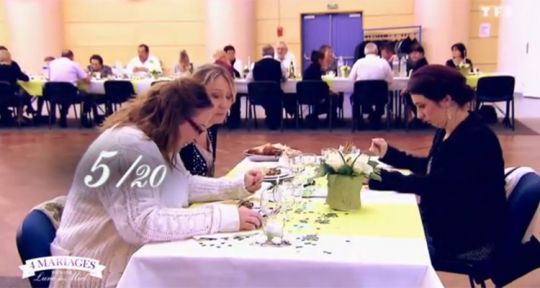 4 mariages pour 1 lune de miel (TF1) : L’ambiance et le repas d’Elodie, « indignes » d’un mariage, font fuir Isabelle, Flavie et Laurence avant le dessert
