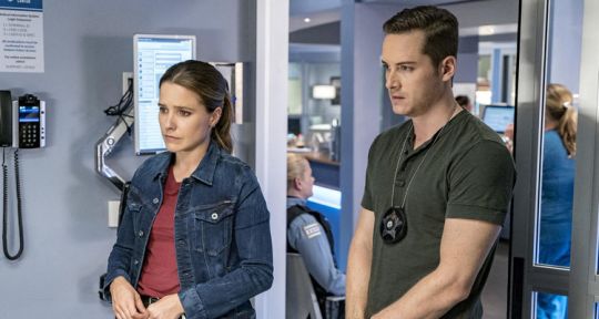 Chicago Police Department, saison 4 : un mort, Hank Voight suspecté, Sophia Bush en plein doute