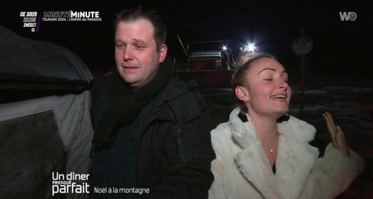 Un diner presque parfait : une candidate hurle de peur sur W9, Beverly, choquée, refuse de manger des oreilles d’âne