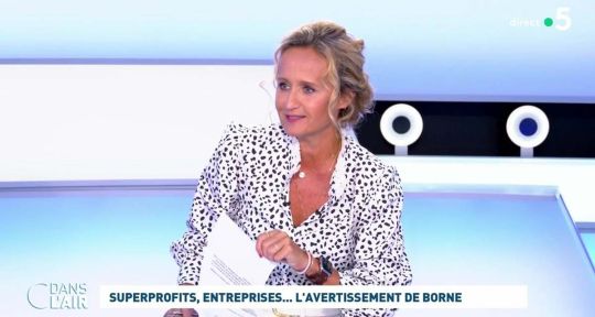 C dans l’air : Caroline Roux remplacée, le choix radical de France 5 pour 2023
