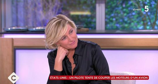 C à vous : le coup de folie d’Anne-Elisabeth Lemoine, elle se fait corriger en direct sur France 5