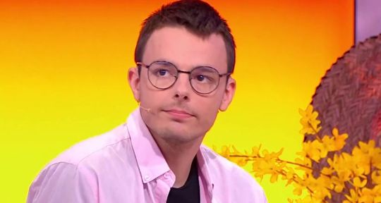 Les 12 coups de midi : Jean-Luc Reichmann hanté par Émilien après son élimination ? Les 12 coups de midi : Jean-Luc Reichmann hanté par Émilien après son élimination ?