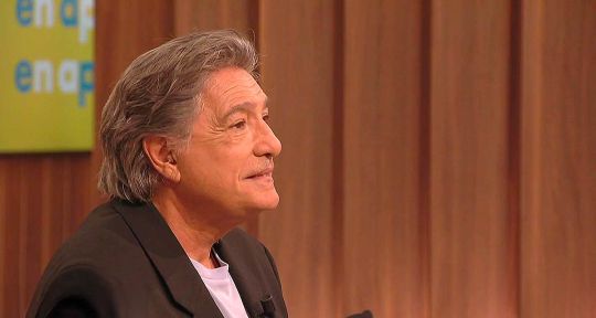 Frédéric François : un homme s’effondre en larmes devant lui