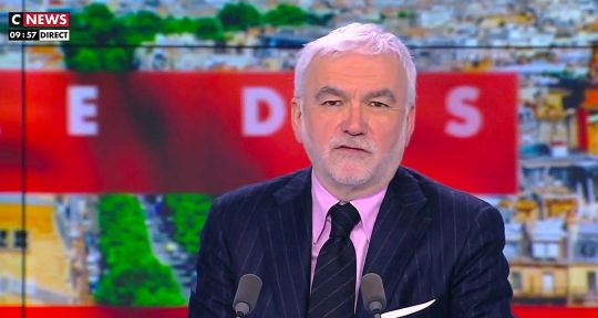 L’heure des Pros : Pascal Praud interrompt son émission en direct sur CNews