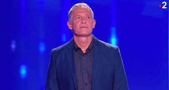 Tout le monde veut prendre sa place : une défaite significative pour le champion Joël sur France 2 Tout le monde veut prendre sa place : une défaite significative pour le champion Joël sur France 2