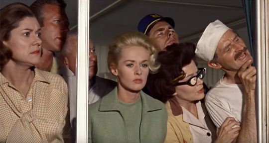 Les Oiseaux (Arte) : une histoire vraie pour Tippi Hedren, la terrible vengeance d’Alfred Hitchcock avec ses corbeaux