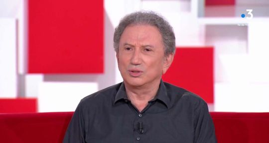 « Un véritable coup de massue » Michel Drucker victime d’une incroyable rumeur avant le retour de Vivement dimanche sur France 3