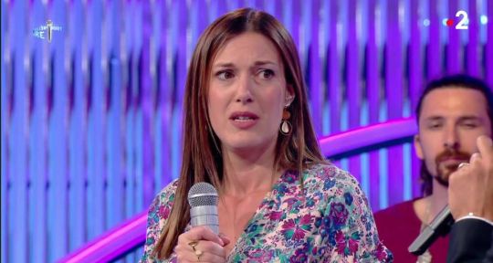 N’oubliez pas les paroles : Nagui clashe Lucie après un match serré, elle est au bord des larmes sur France 2