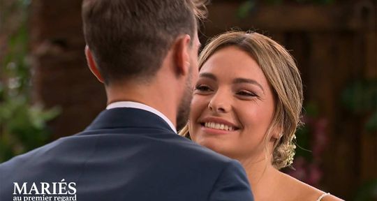 Mariés au premier regard : Ophélie embrasse Loïc (spoiler)