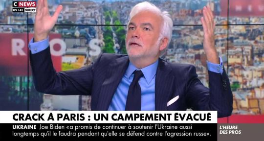 L’Heure des Pros : Pascal Praud au bord des larmes, le malaise d’Eugénie Bastié en direct sur CNews
