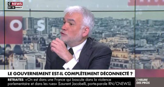 L’heure des Pros : Eric Naulleau accuse violemment Pascal Praud, vives tensions en direct sur CNews