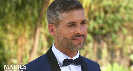 Mariés au premier regard 7 : Pedro embrasse Jefferson, coup de tonnerre sur M6 Mariés au premier regard 7 : Pedro embrasse Jefferson, coup de tonnerre sur M6