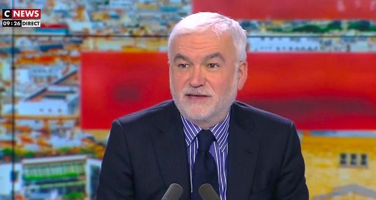 L’heure des Pros : “Vous êtes méchant !” Pascal Praud s’en prend à son chroniqueur en direct sur CNews