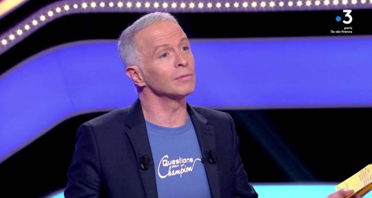 Questions pour un champion : Samuel Étienne se pavane face au public, découvrez ce qui le rend si fier sur France 3