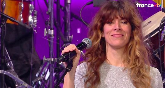 Magali Ripoll vexée par une maestro après s’être fait sèchement rembarrer dans N’oubliez pas les paroles  