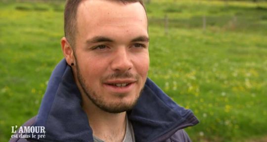 L’amour est dans le pré (spoiler) : Guillaume embrasse Tom, l’agriculteur ne résiste pas à la tentation sur M6