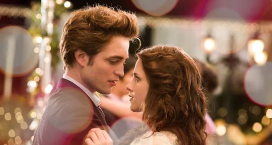 Twilight Fascination : Robert Pattinson a failli être viré du rôle d’Edward, voici pourquoi