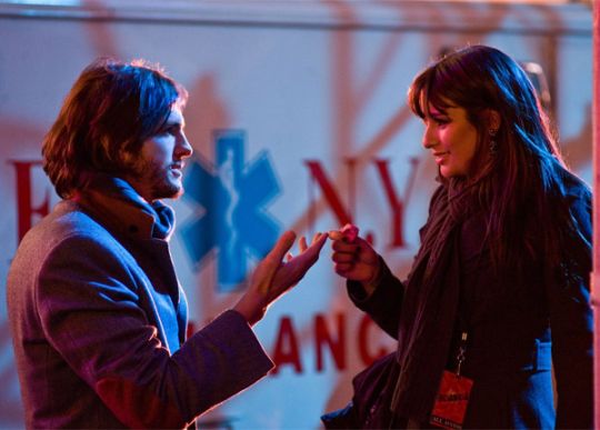 Happy New Year : Ashton Kutcher, Zac Efron et Alyssa Milano réunis sur TF1