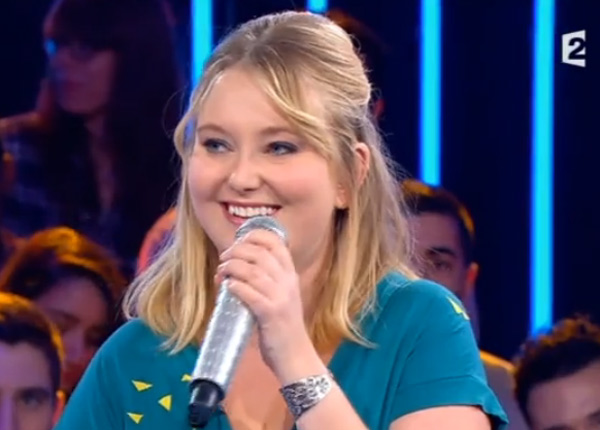 N’oubliez pas les paroles : Michelle-Angélique donne de la voix au jeu de France 2 N’oubliez pas les paroles : Michelle-Angélique donne de la voix au jeu de France 2