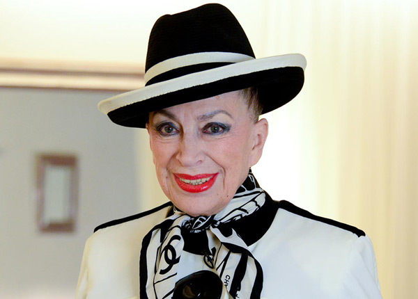Geneviève de Fontenay (Miss Prestige / La guerre des belles-mères) : « On est dans une société qui part en vrille » Geneviève de Fontenay (Miss Prestige / La guerre des belles-mères) : « On est dans une société qui part en vrille »