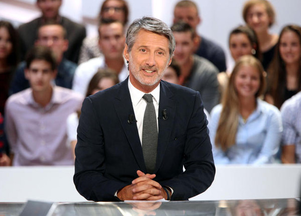 Stéphane Guillon, candidat à Radio France : son programme au Grand journal