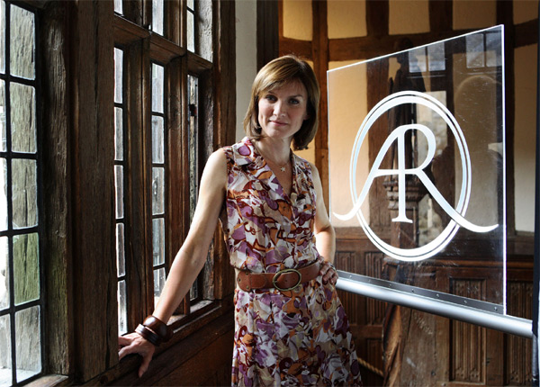 Antiques Roadshow : Charlotte de Turckheim bientôt présentatrice sur France 2 ? Antiques Roadshow : Charlotte de Turckheim bientôt présentatrice sur France 2 ?