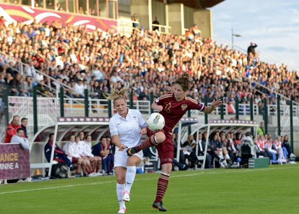Droits du football : D8 et D17 misent sur l’équipe de France féminine Droits du football : D8 et D17 misent sur l’équipe de France féminine
