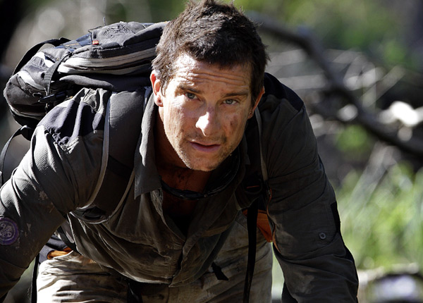 Man vs Wild, seul face à la nature : Bear Grylls affronte scorpions et serpents sur RMC Découverte Man vs Wild, seul face à la nature : Bear Grylls affronte scorpions et serpents sur RMC Découverte