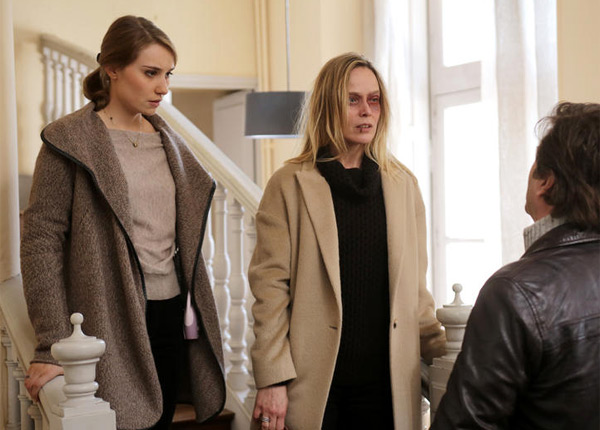 C’est pas de l’amour : Marie Guillard et Déborah François face aux violences conjugales C’est pas de l’amour : Marie Guillard et Déborah François face aux violences conjugales