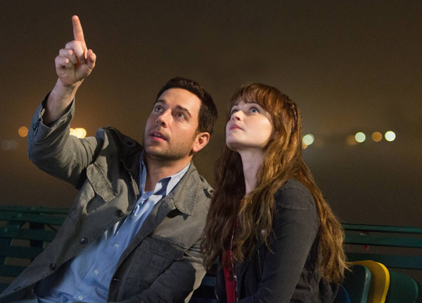 L’Amour au jour le jour : une romance avec Alexis Bledel et Zachary Levi L’Amour au jour le jour : une romance avec Alexis Bledel et Zachary Levi