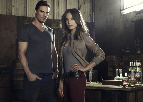 Beauty and the Beast : Kristin Kreuk et Jay Ryan revivent la saison 1 Beauty and the Beast : Kristin Kreuk et Jay Ryan revivent la saison 1