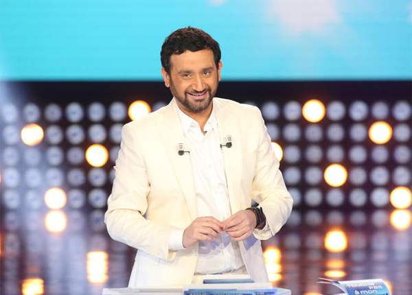 L’oeuf ou la poule : le nouveau jeu de Cyril Hanouna en tournage L’oeuf ou la poule : le nouveau jeu de Cyril Hanouna en tournage