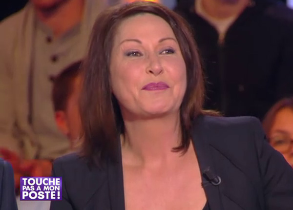 Touche pas à mon poste : Evelyne Thomas revient sur le succès de C’est mon choix Touche pas à mon poste : Evelyne Thomas revient sur le succès de C’est mon choix