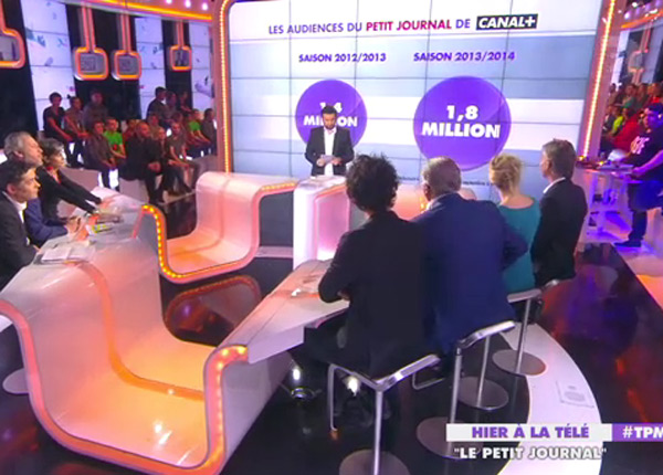 Touche pas à mon poste : Amanda Lear charme le public de D8 Touche pas à mon poste : Amanda Lear charme le public de D8