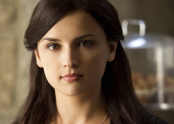 Rachael Leigh Cook (Perception) : « On ne va pas nier la ressemblance avec Mentalist »