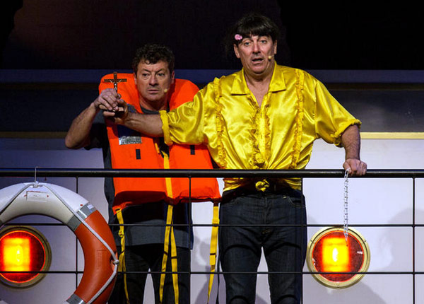 Touche pas à mon poste : la journée en direct continue pour Les Chevaliers du Fiel sur D8