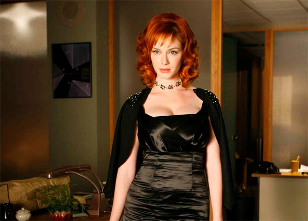 Christina Hendricks (Mad Men) : « Je veux qu’il arrive un événement tragique à Joan » Christina Hendricks (Mad Men) : « Je veux qu’il arrive un événement tragique à Joan »