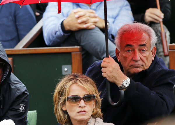 Après Anne Sinclair, Dominique Strauss-Kahn accorde un entretien à France 2 Après Anne Sinclair, Dominique Strauss-Kahn accorde un entretien à France 2