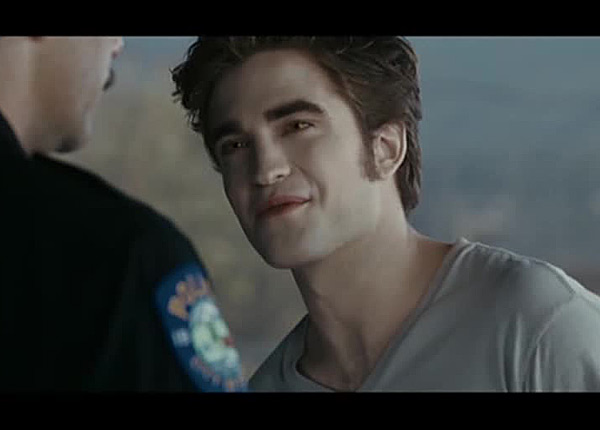 Taylor Lautner et Robert Pattinson bombent le torse en prime time Taylor Lautner et Robert Pattinson bombent le torse en prime time