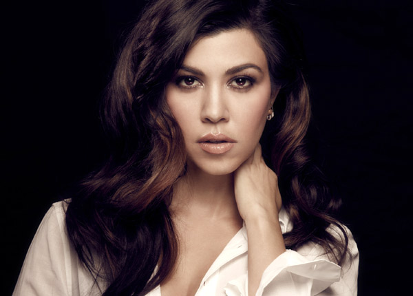 L’Incroyable famille Kardashian > Kourtney, une vie bien rangée L’Incroyable famille Kardashian > Kourtney, une vie bien rangée