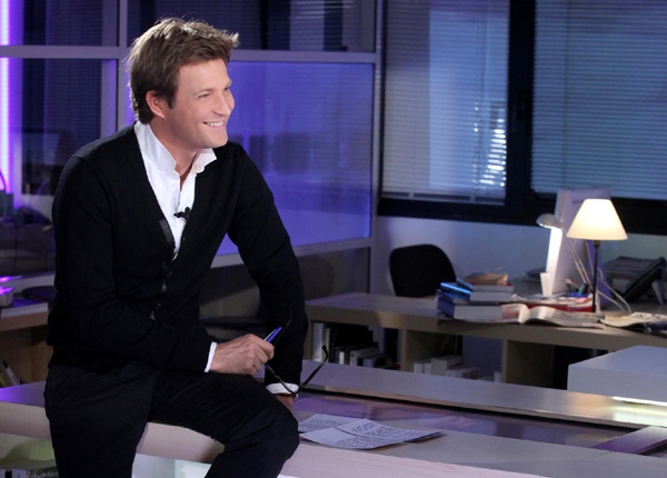 Laurent Delahousse : pas d’access le dimanche mais une place plus importante en prime time Laurent Delahousse : pas d’access le dimanche mais une place plus importante en prime time