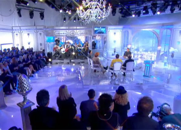 Thierry Ardisson face à Véronique Genest : le public au rendez-vous sur Canal+ Thierry Ardisson face à Véronique Genest : le public au rendez-vous sur Canal+