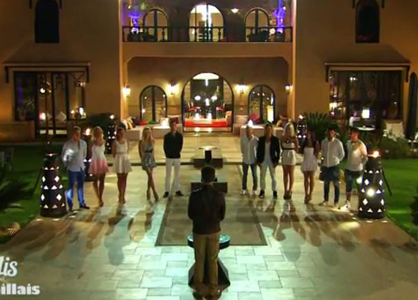 Les Ch’tis vs les Marseillais : l’arrivée très remarquée des équipes sur W9 Les Ch’tis vs les Marseillais : l’arrivée très remarquée des équipes sur W9