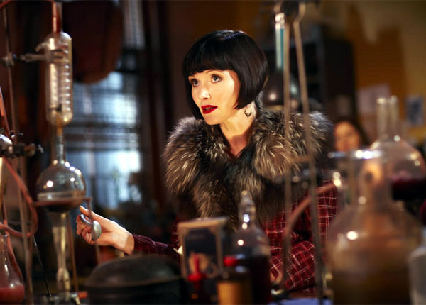 Miss Fisher enquête : la saison 2 inédite pour l’été de France 3 Miss Fisher enquête : la saison 2 inédite pour l’été de France 3