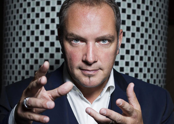 TF1 met les Stars sous hypnose dès le mois de juillet, avec Arthur et Messmer TF1 met les Stars sous hypnose dès le mois de juillet, avec Arthur et Messmer