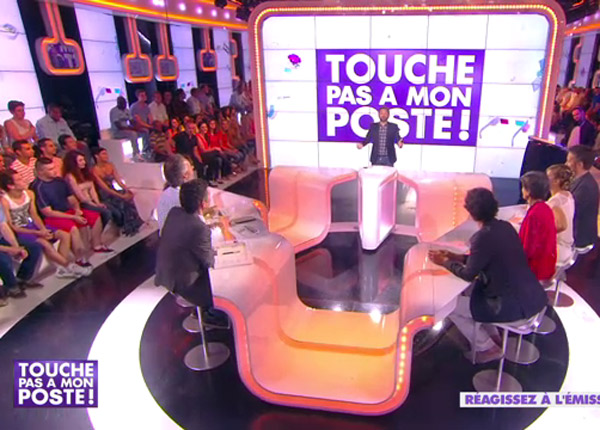 Touche pas à mon poste : Cyril Hanouna tente de résister face à la Coupe du monde Touche pas à mon poste : Cyril Hanouna tente de résister face à la Coupe du monde