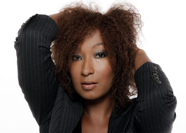 Plus belle la vie : les adieux de Nadège Beausson-Diagne (Sara Douala) Plus belle la vie : les adieux de Nadège Beausson-Diagne (Sara Douala)