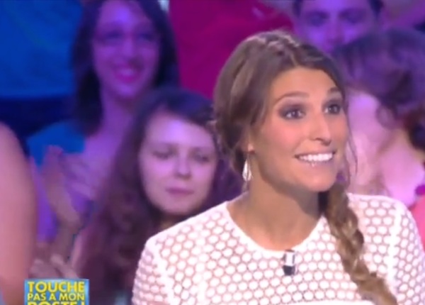 Touche pas à mon poste même l’été : Laury Thilleman séduit les Français Touche pas à mon poste même l’été : Laury Thilleman séduit les Français